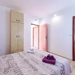 Three-bedroom In Holiday home *