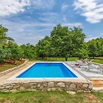 Three-bedroom In Holiday home Valtura