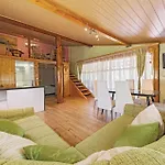 Three-bedroom In Holiday home